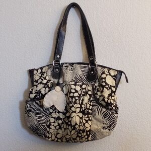 NEW Rellic Hand Crafted Floral Black and Cream Tote Bag B45